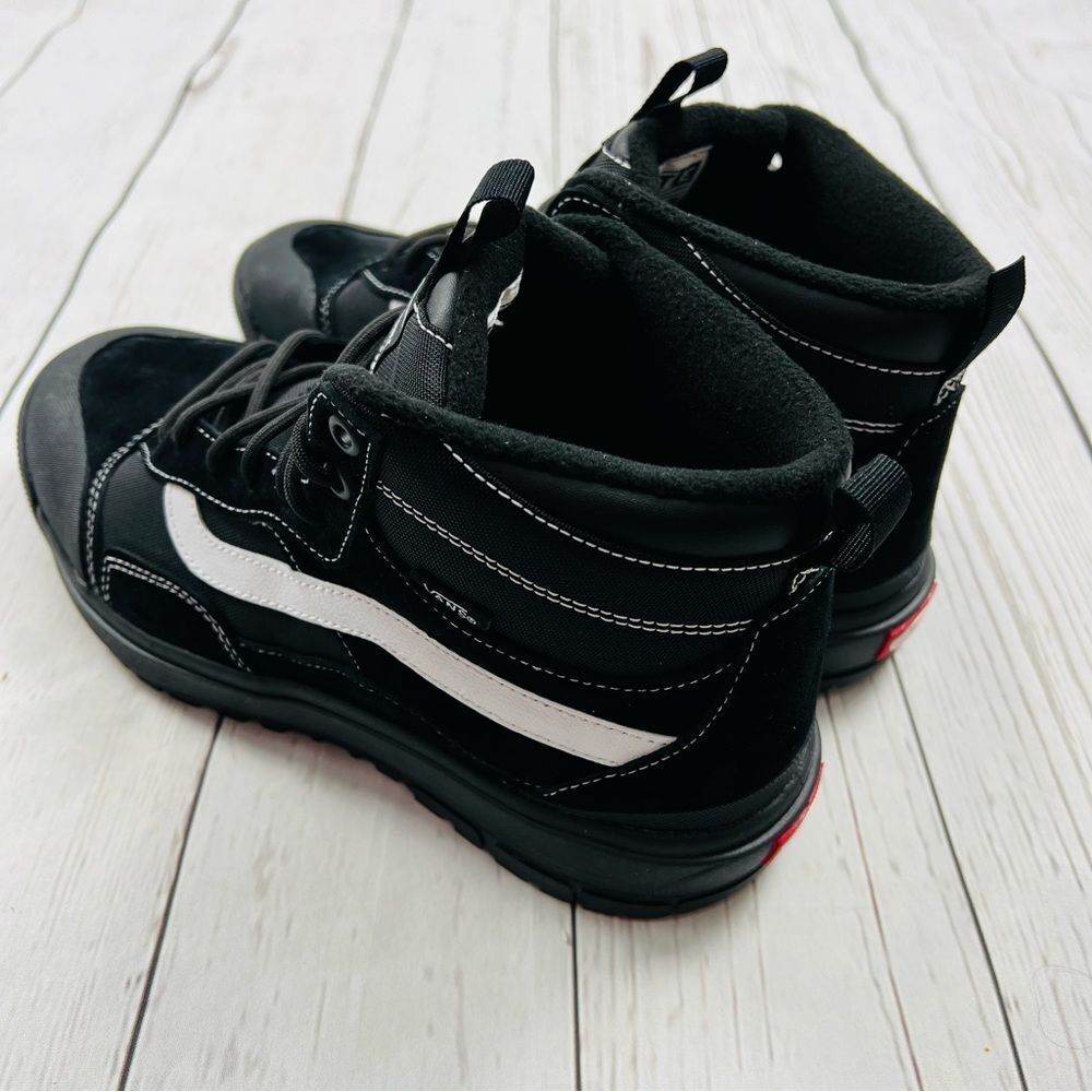 Vans Ultrarange Exo Hi MTE-1 Insulated Boots - Picture 3 of 9